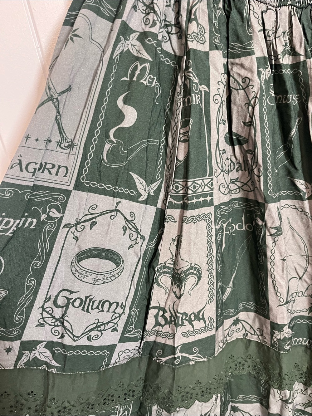 Hot Topic Lord of the Rings Green Printed Midi Dress - Picture 6 of 9